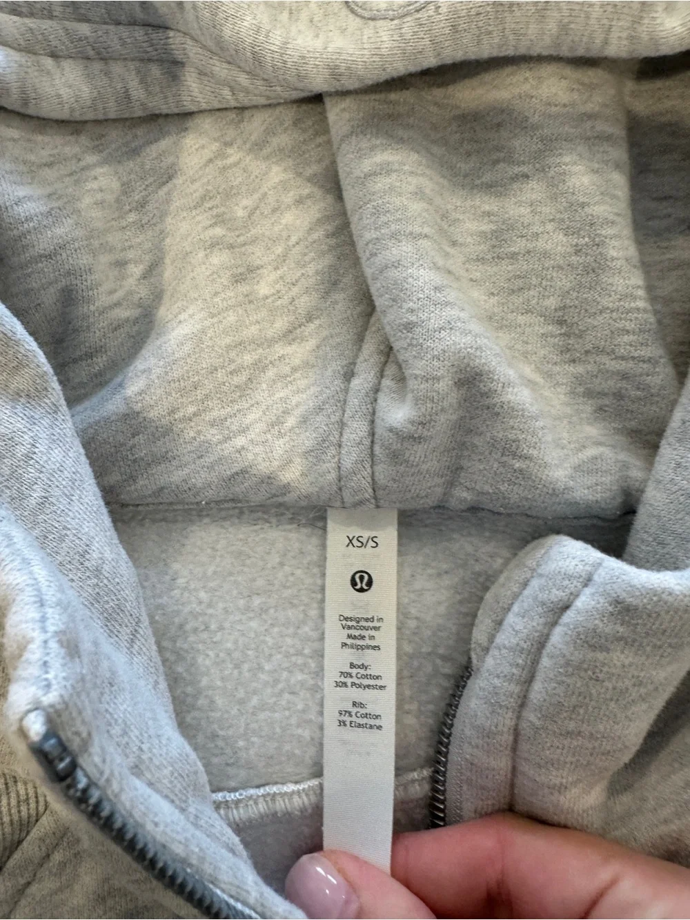 Women's LuluLemon Light Gray Half-Zip Hooded Sweater
